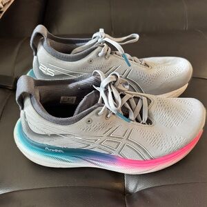 ASICS Women's Gel Sneakers - Gray with Pink and Blue Accents SZ 7